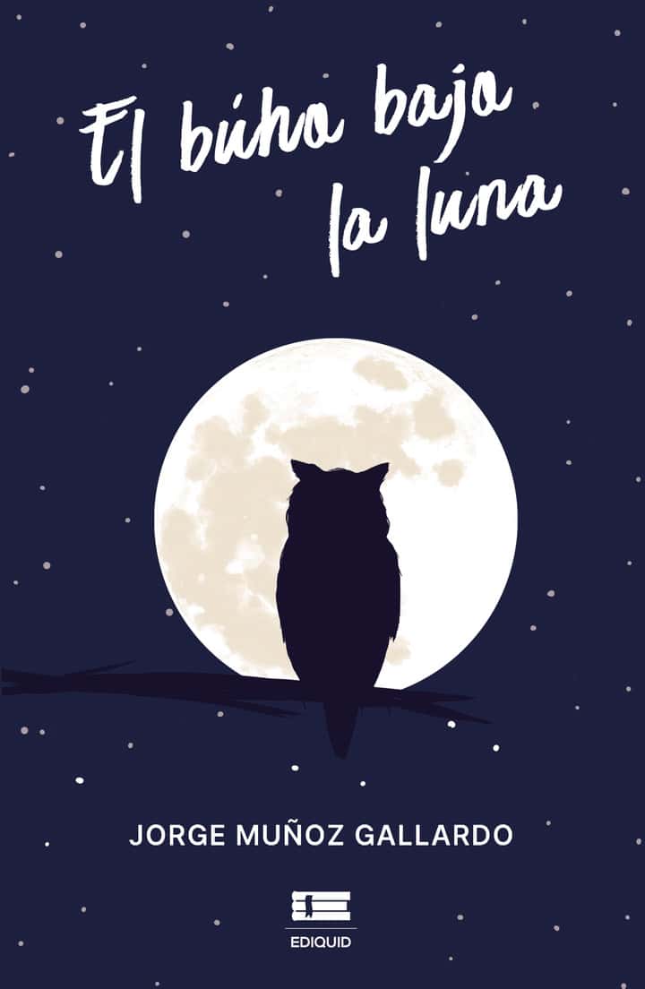 El búho bajo la luna