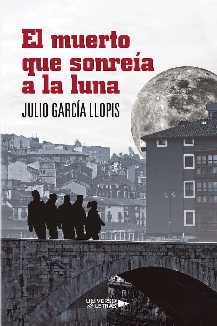 El muerto que sonreía a la luna