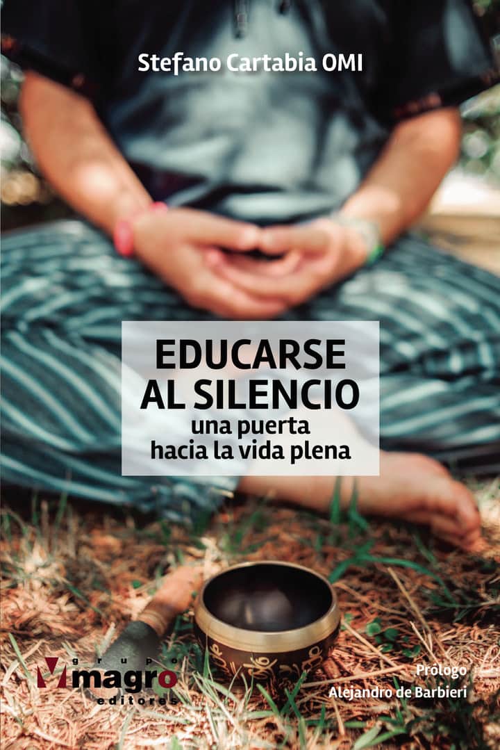 Educarse al silencio:una puerta hacia la vida plena