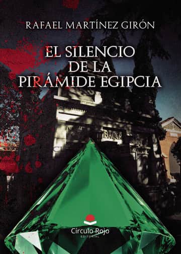 El silencio de la pirámide egipcia