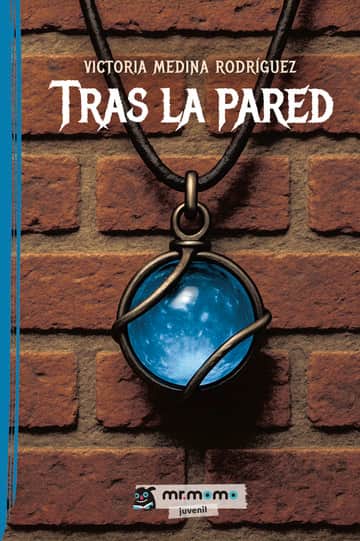 Tras la pared