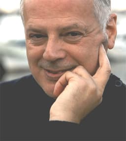 Valentín Carrera González
