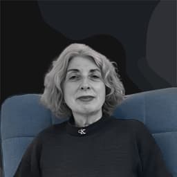 Carmen Alcaide